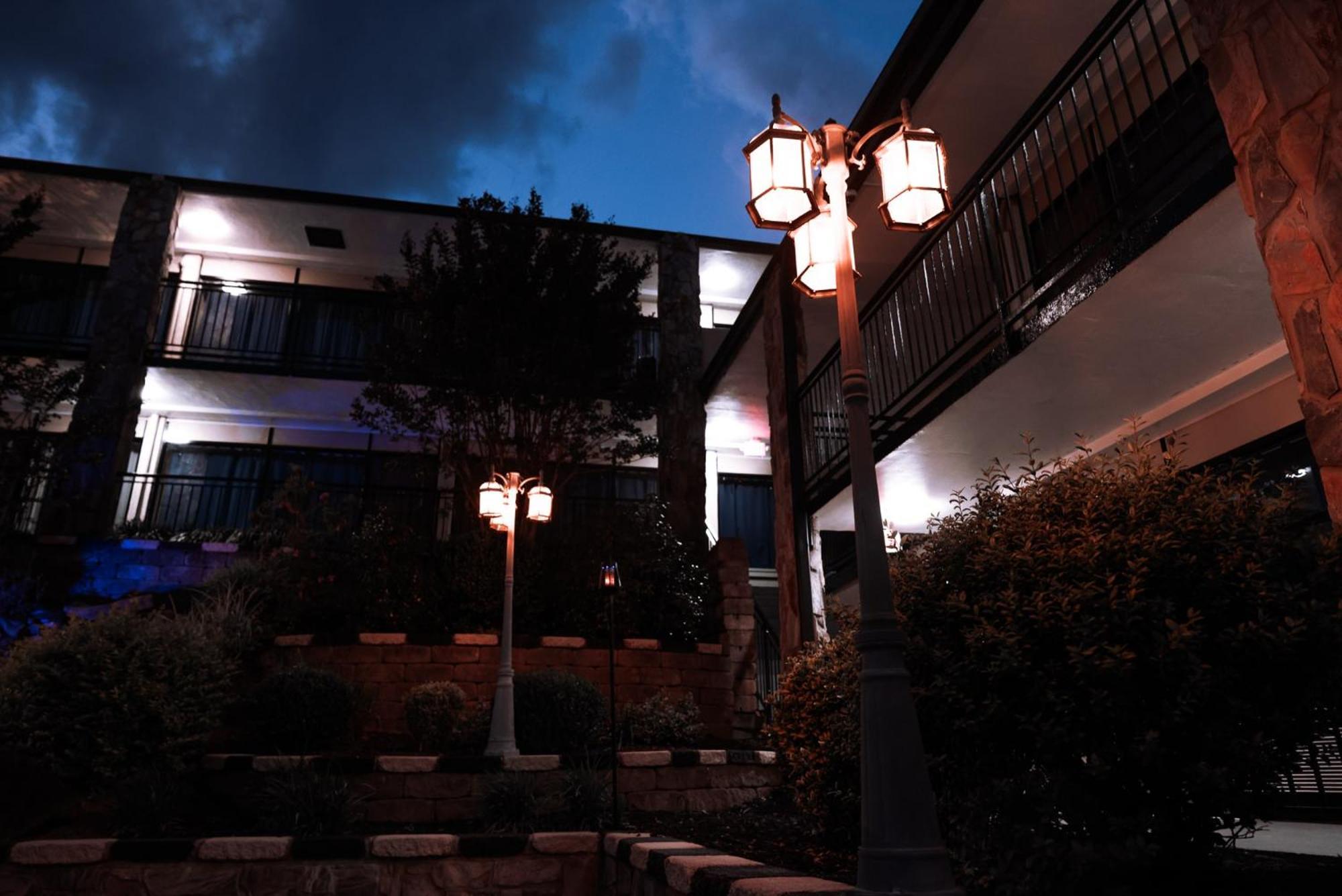 Riverside Inn & Suites By Oyo Danville Ceaser Casino 外观 照片